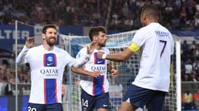 Lionel Messi, Juan Bernat et Kylian Mbappé