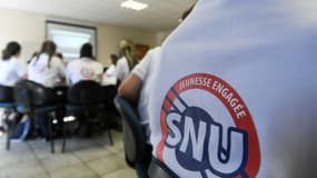 Des jeunes volontaires pour le SNU le 24 juin 2019 sur la base aérienne  Luxeuil-Saint Sauveur, dans l'est de la France, le 24 juin 2019 