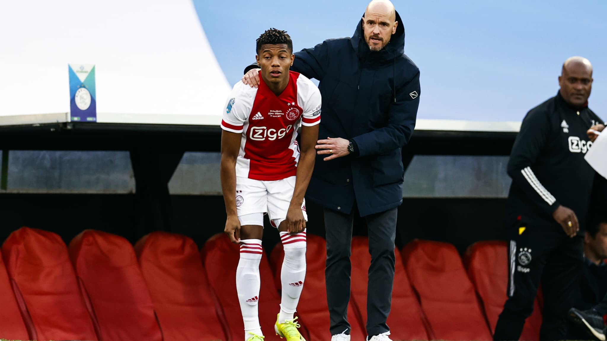 Ajax : Ten Hag avec Neres Ajax : Ten Hag avec Neres