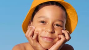 Cette crème solaire de grande marque protège également les enfants de bas âge 
