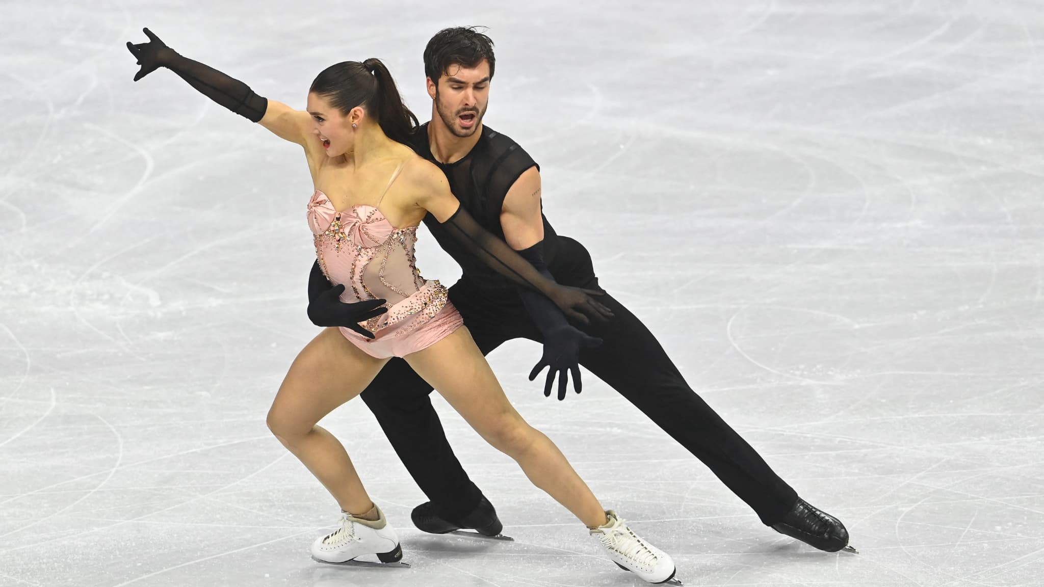 Mondiaux de patinage artistique: Fournier Baudry et Cizeron en tête de la danse rythmique, un doublé japonais chez les filles