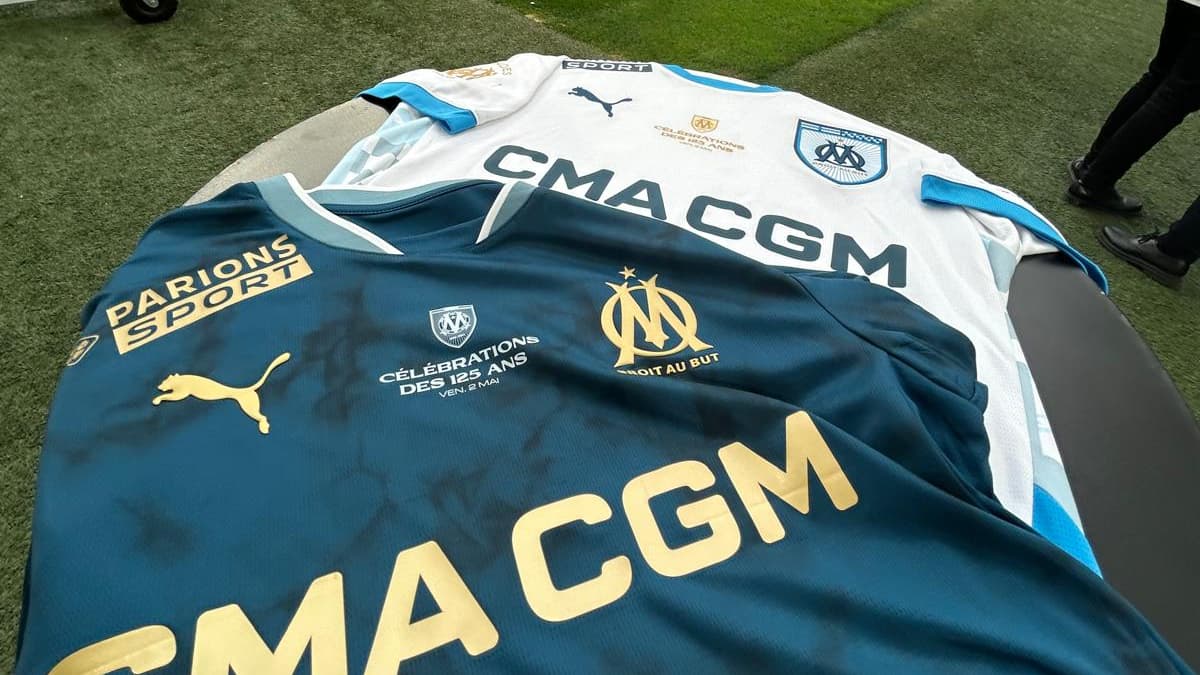 Les maillots des deux équipes pour les 125 ans de l'OM, 2 mai 2025