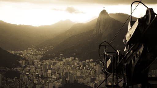 Au Brésil, la combinaison entre facteurs économiques mal orientés et mouvement social massif va brider la croissance.