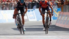 Vincenzo Nibali devance Mikel Landa