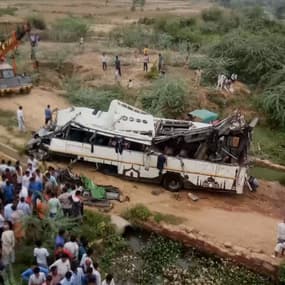 Un autocar fait une chute de plus de 12 mètres en Inde, au moins 29 personnes sont mortes
