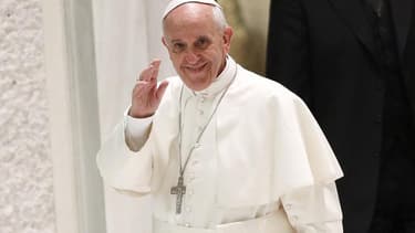 Le pape François, qui recevait samedi au Saint-Siège une délégation française de députés et de sénateurs, a appelé les parlementaires français à "insuffler un esprit" aux textes de loi et à ne pas se laisser influencer par "des modes et des idées du momen