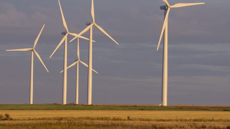 Le Sénat a voté un amendement imposant l'accord de l'architecte des Bâtiments de France pour installer une éolienne à moins de 10 km d'un monument historique. (Photo d'illustration)