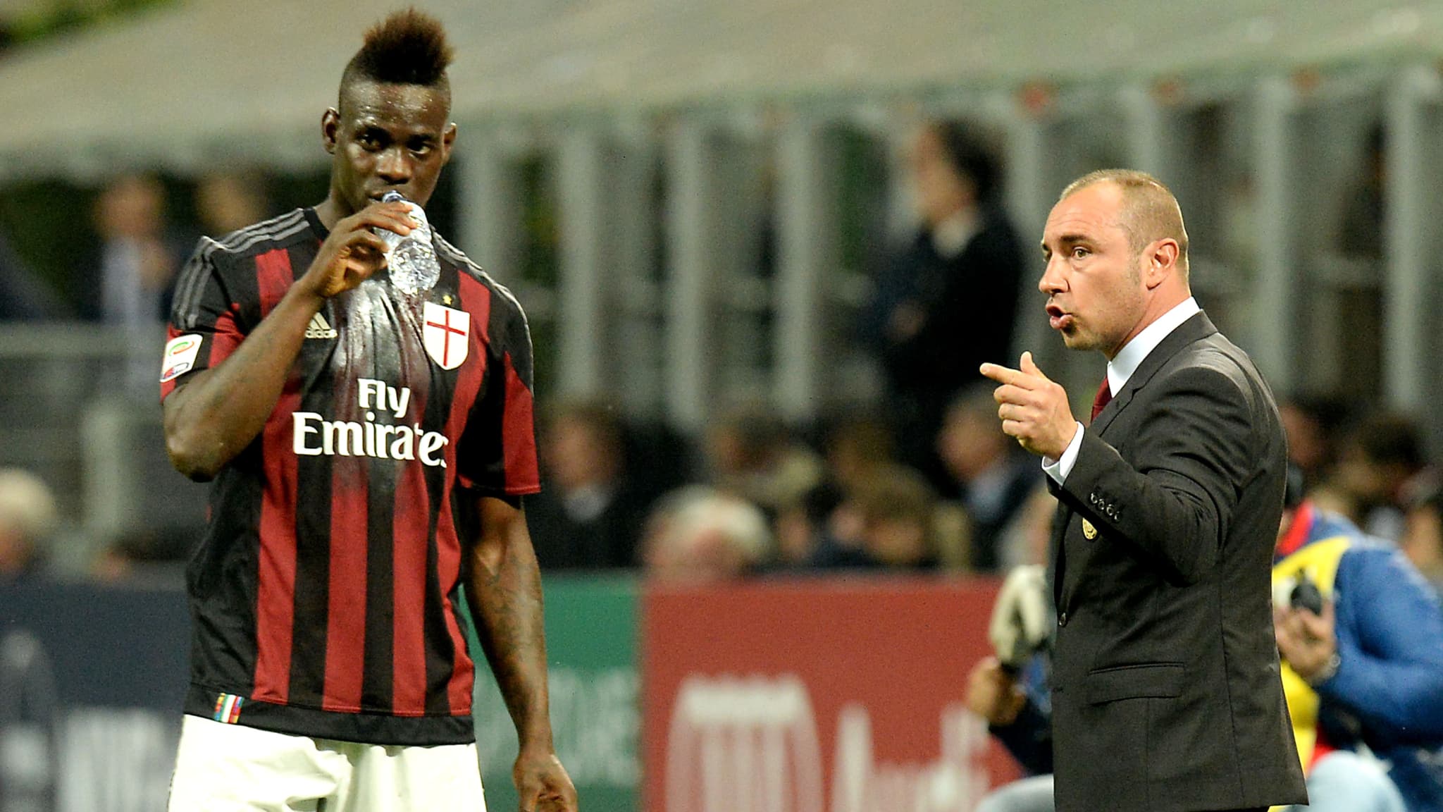 Mario Balotelli et Cristian Brocchi avec l'AC Milan en avril 2016 Mario Balotelli et Cristian Brocchi avec l'AC Milan en avril 2016