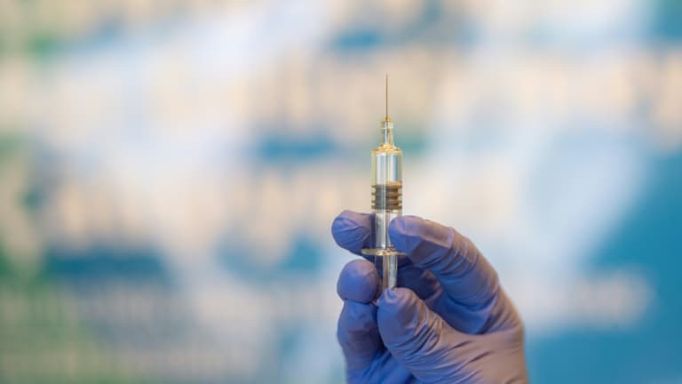 Pfizer et BioNTech ont annoncé le 9 novembre 2020 avoir développé un vaccin contre le Covid-19 "efficace à 90%", selon des résultats préliminaires (photo d'illustration).