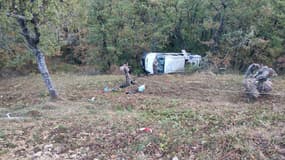 Ce vendredi 25 octobre au matin, la circulation sur la départementale 907 à Manosque est fortement perturbée à cause d’un accident impliquant un minibus de légionnaires et une voiture. 