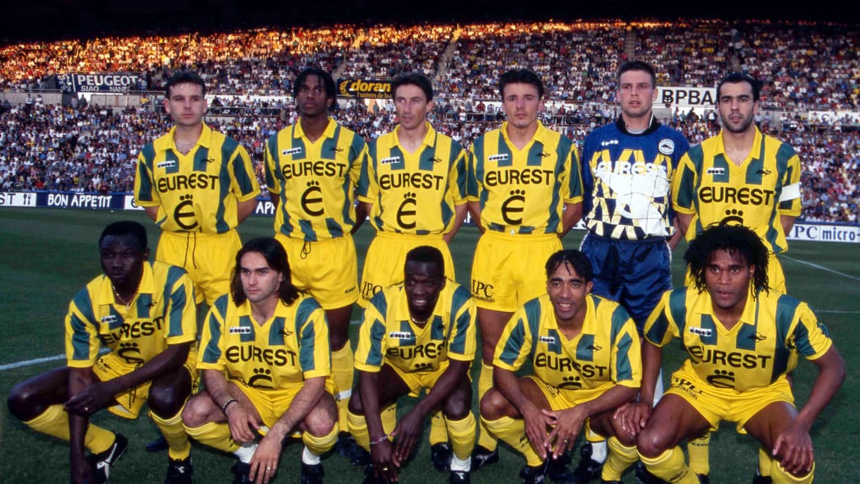 Accroupis de g à d: Ndoram, Pedros, Makelele, Loko, Karembeu
Debouts : Ouédec, Capron, Le Dizet, Decroix, Casagrande, Ferri