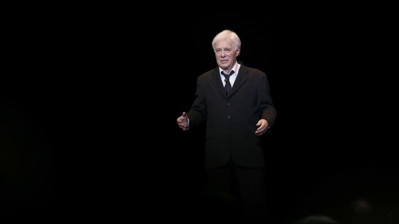Guy Bedos sur scène à l'Olympia en 2013.