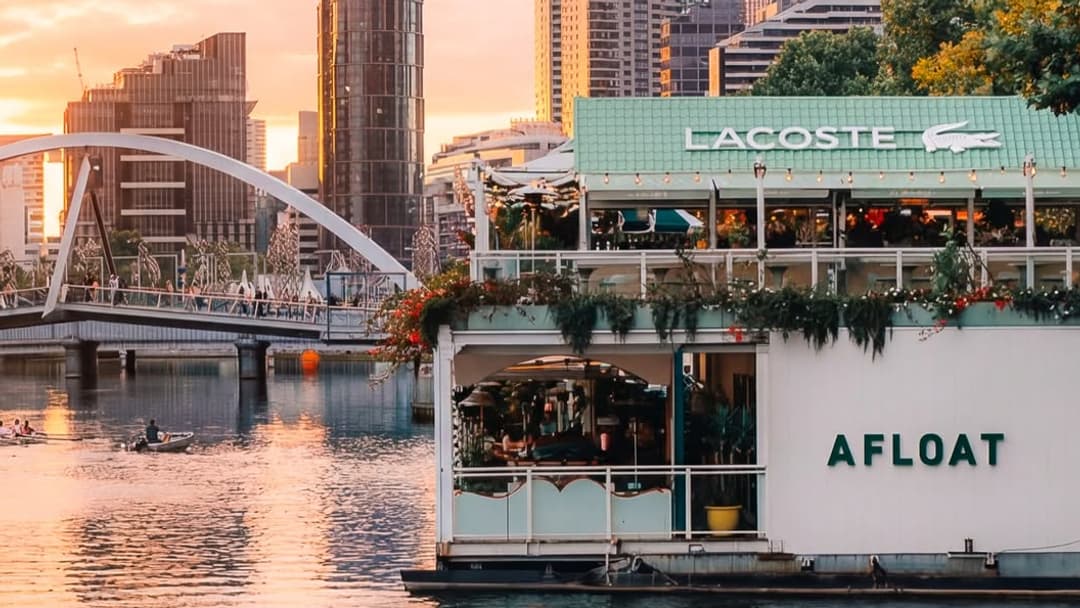 Club Lacoste, Afloat