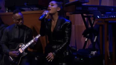 Ariana Grande au Tonight Show le 16 août
