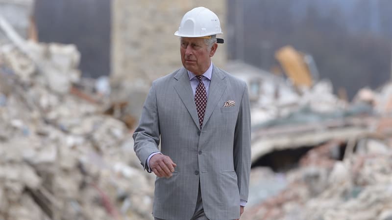 Le prince Charles en visite à Amatrice, le 2 avril 2017