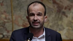 Le coordinateur de La France insoumise  Manuel Bompard, le 7 mars 2023 à l'Assemblée nationale à Paris  