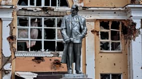 Une statue de Lénine à Soudja, ville russe prise par l'armée ukrainienne dans l'oblast de Koursk, le 16 août 2024
