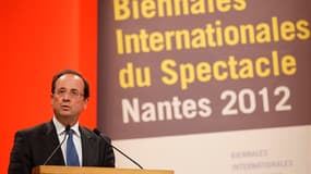Lors d'un discours prononcé dans le cadre des Biennales internationales du spectacle, à Nantes, François Hollande a annoncé sa volonté de faire participer financièrement les acteurs de l'économie numérique à la création artistique, modifiant le système ac