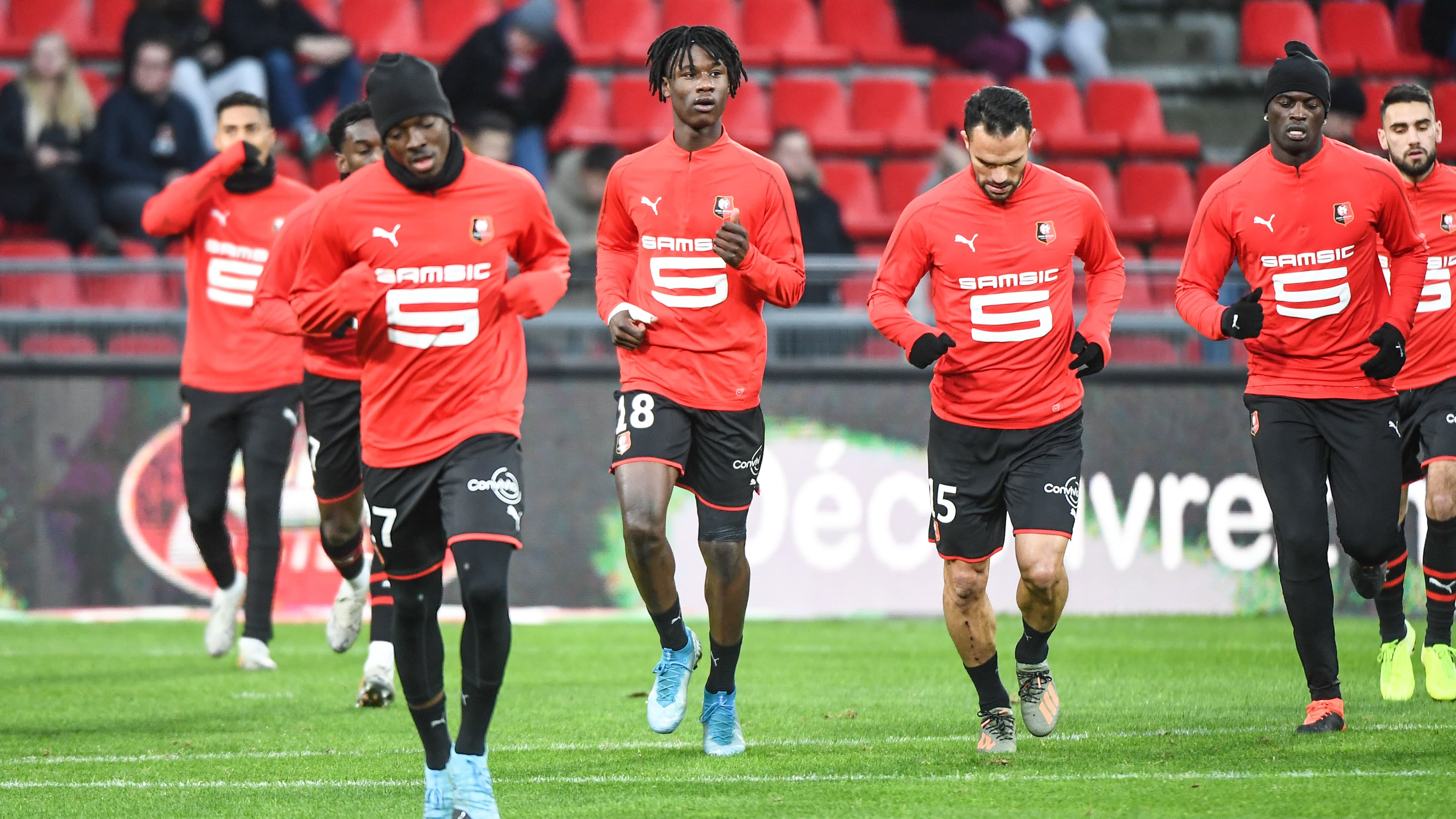 Eduardo Camavinga à l'échauffement du Stade Rennais