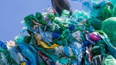 Suez Environnement compte bien doubler sa production de plastiques recyclés d'ici 5 ans.