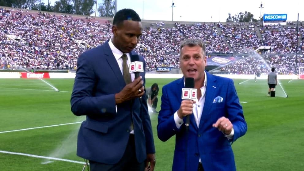 Shaka Hislop a fait un malaise en plein direct sur ESPN avant AC Milan-Real Madrid, le 24/07/2023 Shaka Hislop a fait un malaise en plein direct sur ESPN avant AC Milan-Real Madrid, le 24/07/2023