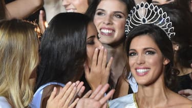 Iris Mittenaere lors de son sacre Miss France en 2016