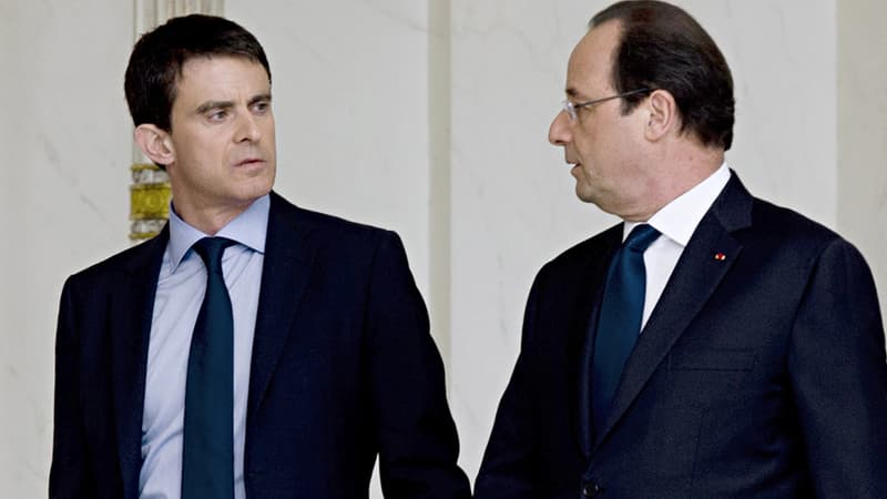 Manuel Valls et François Hollande à la sortie de l'Elysée, le 4 avril 2014.