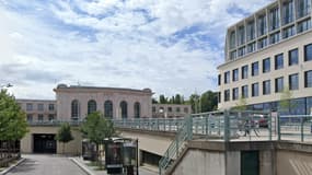 La gare de Versailles Chantiers.