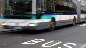 Le bus Star a été caillassé.