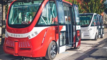 Des navettes électriques sans conducteur Navya circulent depuis le mois dernier dans le quartier lyonnais de Confluence, dans le cadre d'une expérimentation d'un an menée en partenariat avec Keolis.
