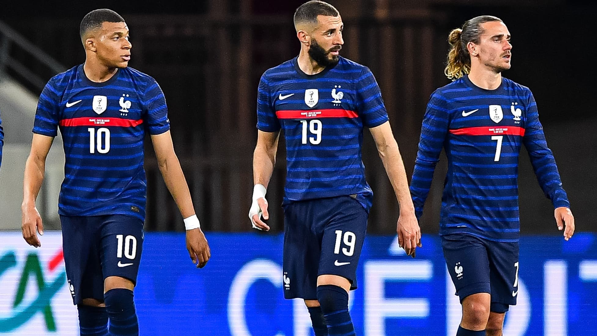 Mbappé, Benzema et Griezmann lors de France-Galles