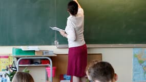 Les professeurs des écoles vont toucher une prime de 400 euros. Elle sera versée en 2 fois.