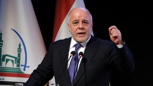 Le Premier ministre irakien Haider al-Abadi s'exprime lors d'une cérémonie dans la ville sainte chiite de Najaf, le 7 janvier 2018 Le Premier ministre irakien Haider al-Abadi s'exprime lors d'une cérémonie dans la ville sainte chiite de Najaf, le 7 janvier 2018