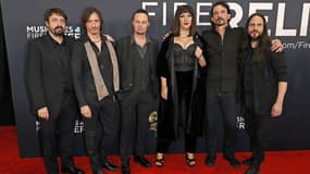 Victor Le Masne (à gauche), Marina Viotti (au centre) et les membres de Gojira aux Grammy Awards, le 2 février 2025 à Los Angeles
