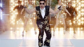 Avec 809 millions de connexions, le clip "Gangnam Style" du rappeur sud-coréen Psy est devenu samedi la vidéo la plus visionnée sur YouTube. /Photo prise le 17 octobre 2012/REUTERS/Tim Wimborne