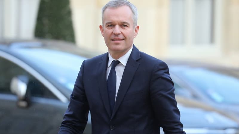 Le ministre de la Transition écologique promet "un dispositif plus efficace que par le passé (...) une aide pour ceux qui passent de fenêtre(s) en simple vitrage à fenêtre(s) en double vitrage."