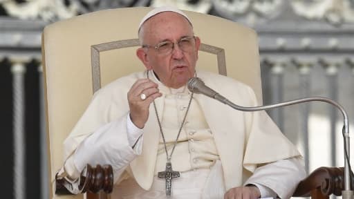 Le pape se rend en Colombie pour la paix