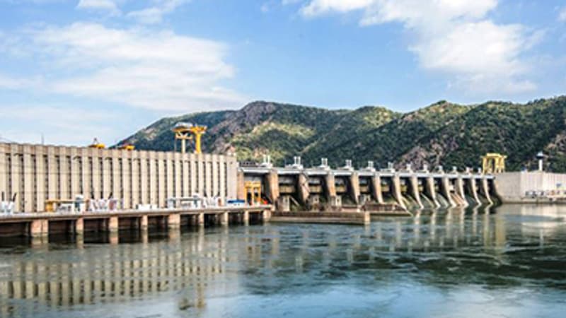 "J'appelle les citoyens à une consommation rationnelle d'électricité": en Serbie, le Danube est à sec, les centrales hydroélectriques tournent à 20%