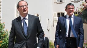 Le Premier ministre Manuel Valls et le président François Hollande, le 15 août 2014 au Fort de Brégançon.