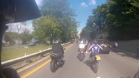 Les motards ont pris en chasse le conducteur du véhicule mis en cause