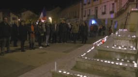 Les habitants du Vernet ont rendu hommage aux victimes des attentats de Paris.