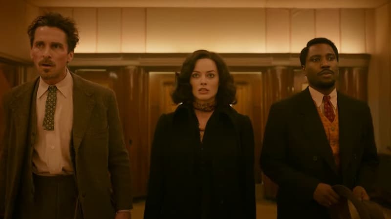 Christian Bale, Margot Robbie et John David Washington dans la bande-annonce d'"Amsterdam" dévoilée le 6 juillet 2022.