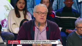 "Entre une partie de badminton et laisser coucher 150 personnes dehors quand il fait -2°, le choix est vite fait ! " 
