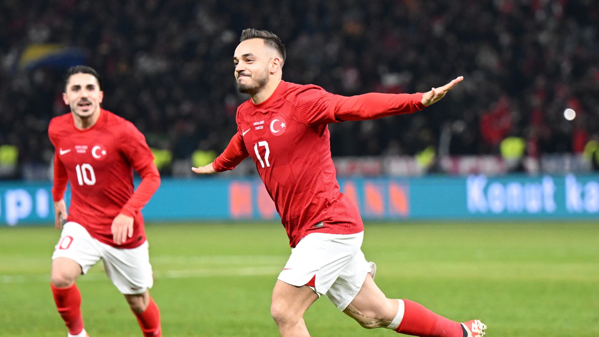 La joie du Turc Yusuf Sari, buteur contre l'Allemagne La joie du Turc Yusuf Sari, buteur contre l'Allemagne