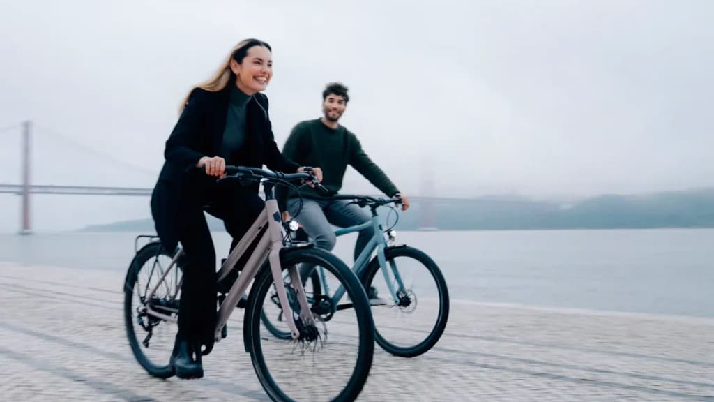 Ampler lance le premier vélo électrique qui se recharge en USB