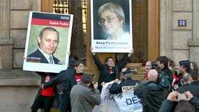 Anna Politkovskaïa, qui enquêtait sur les atteintes aux droits de l'homme en Tchétchénie et la corruption en Russie, a été abattue le 7 octobre 2006 dans son immeuble de Moscou