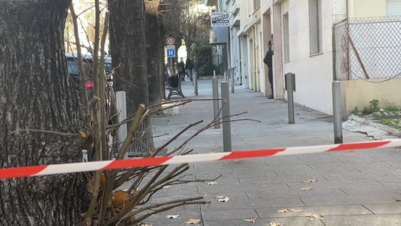 Le corps d'un octogénaire a été découvert dans le parking d'une résidence.