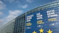Une affiche géante appelant à voter aux élections européennes sur la façade du Parlement européen à Strasbourg, le 8 mai 2024.