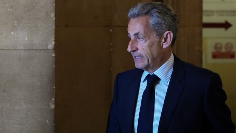 "Je ne dis pas qu'il ment, je dis que sa mémoire a évolué": Nicolas Sarkozy contredit la version de Claude Guéant lors du procès en appel du financement libyen