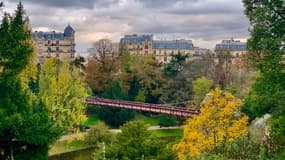 Vue des Buttes Chaumont à Paris